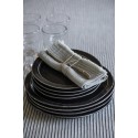 assiette plate noire rustique gres style campagne ib laursen