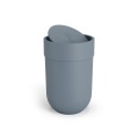 poubelle salle de bains gris bleu bascule umbra touch