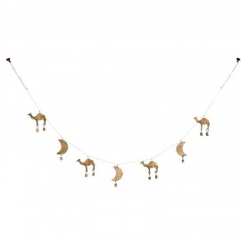 guirlande indienne a suspendre chameaux metal dore madam stoltz