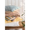 grande housse coussin imprime floral bleu liseret coton ib laursen