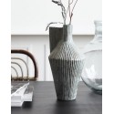 Vase sculptural alu strié patiné House Doctor Cleo