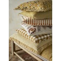housse de coussin decoratif broderie persane madam stoltz